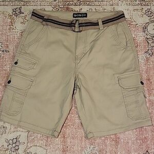 Iron Co. Classic Men's Khaki Cargo Shorts - Size 32